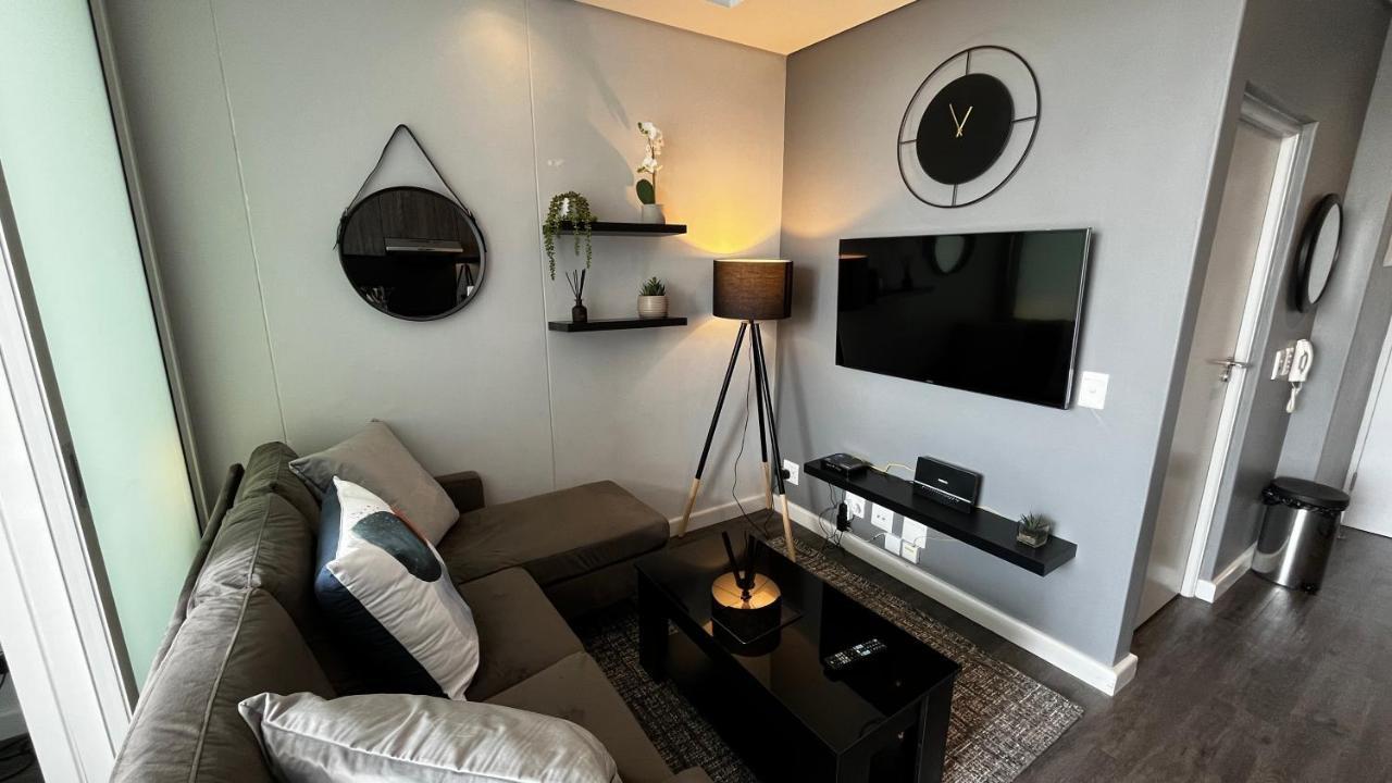 Modern Luxury Studio With Breathtaking City Views - No Load Shedding Ciudad del Cabo Exterior foto